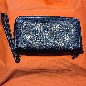 Under One Sky Wallet